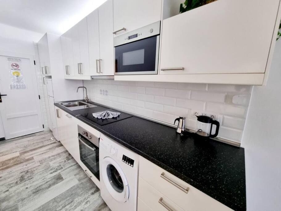 קוסטה טגוויסה Apartamento Smeraldo 11 Playa Roca מראה חיצוני תמונה