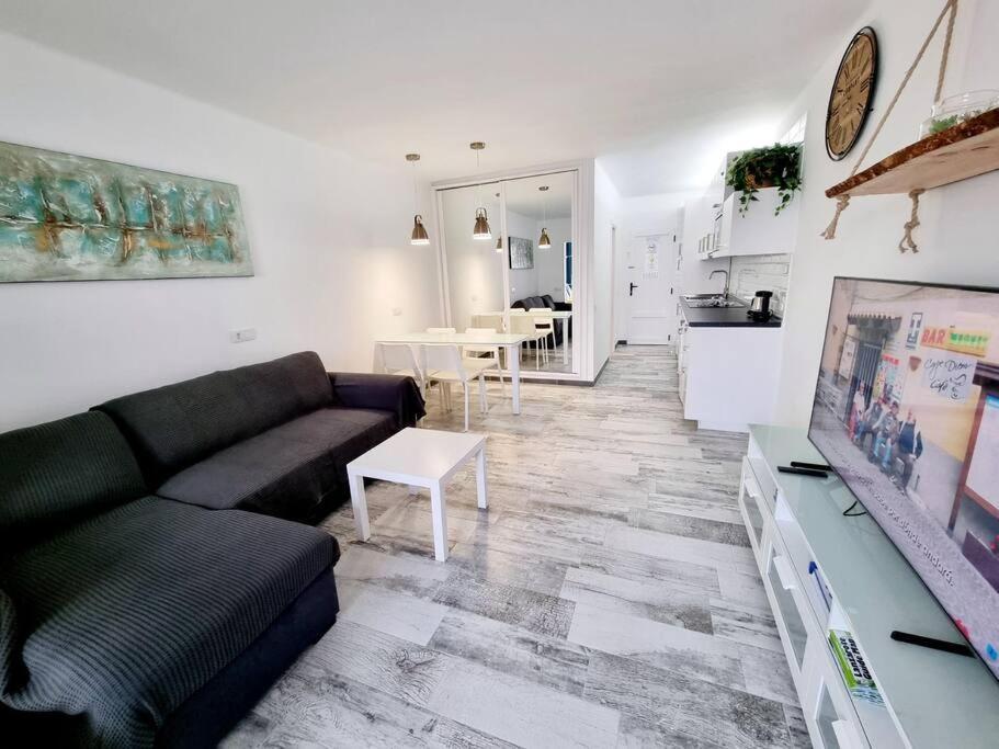 קוסטה טגוויסה Apartamento Smeraldo 11 Playa Roca מראה חיצוני תמונה