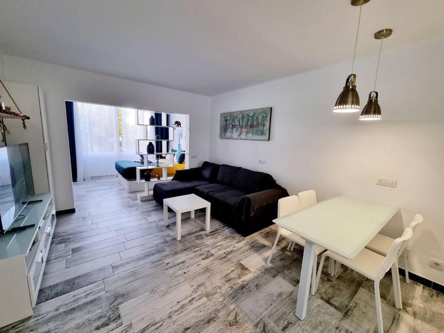 קוסטה טגוויסה Apartamento Smeraldo 11 Playa Roca מראה חיצוני תמונה