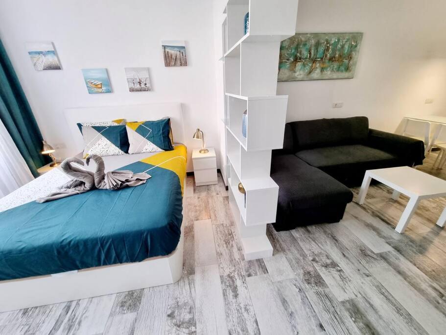 קוסטה טגוויסה Apartamento Smeraldo 11 Playa Roca מראה חיצוני תמונה