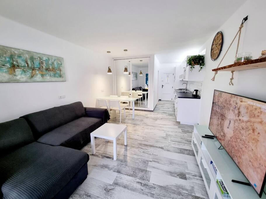 קוסטה טגוויסה Apartamento Smeraldo 11 Playa Roca מראה חיצוני תמונה